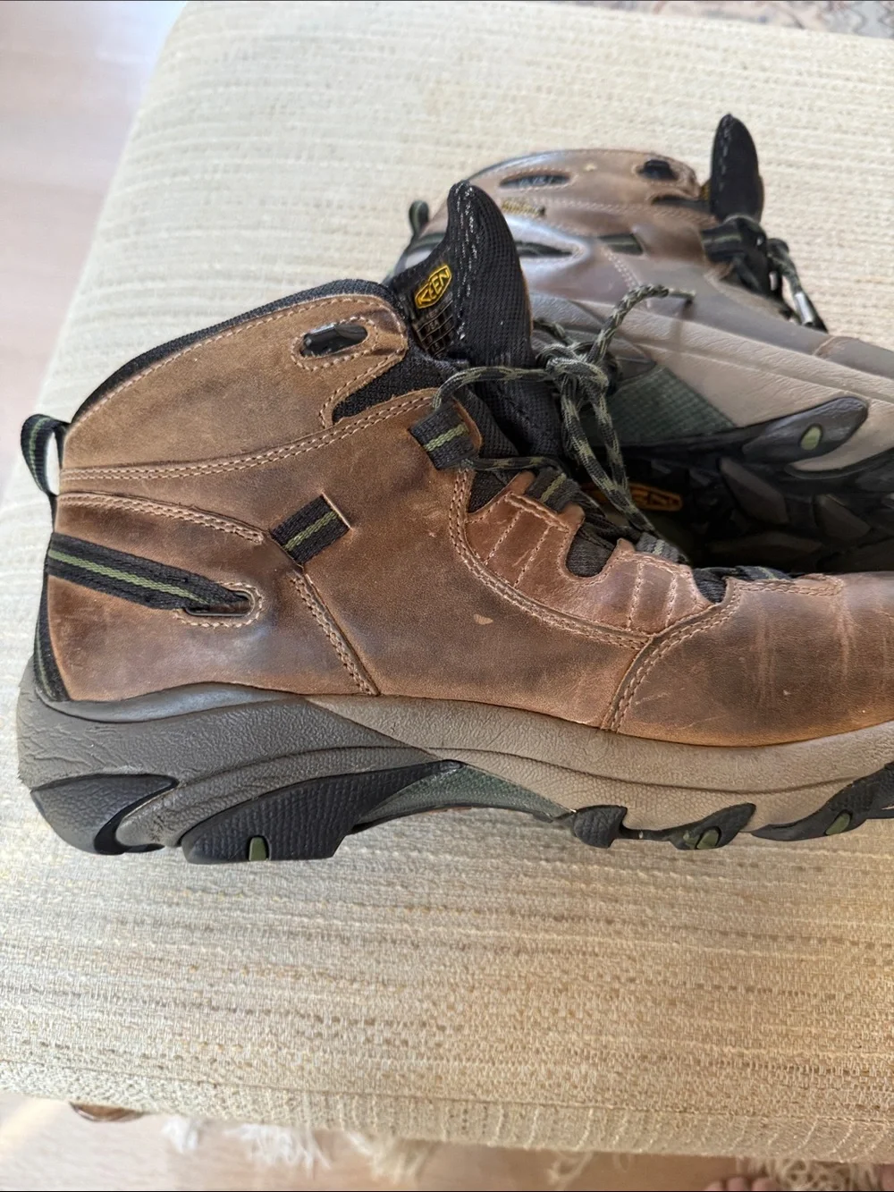 Keen Men’s Hiking Boots Size 11